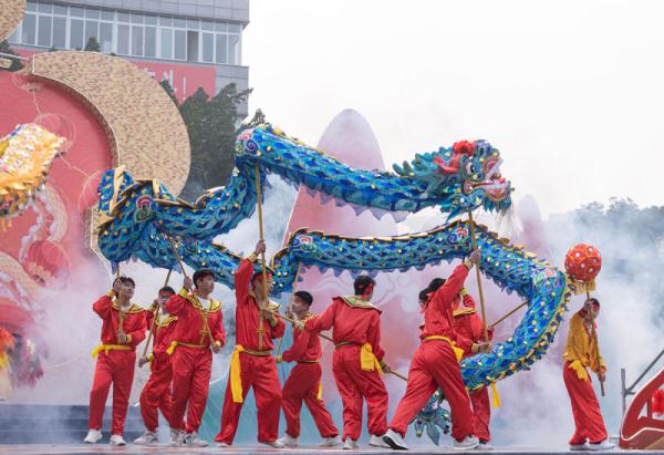龙舞闹元宵