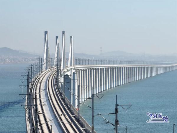 这条设计时速350公里跨海高铁，开始静态验收！