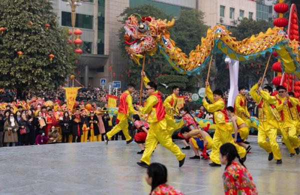 龙舞闹元宵