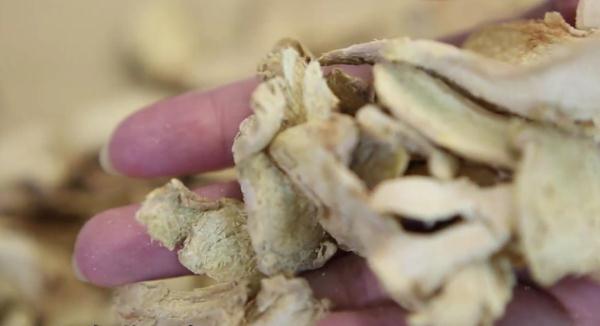 它+红枣,补中益气、养血安神!但三类人不建议吃 它+红枣,补中益气、养血安神!但三类人不建议吃