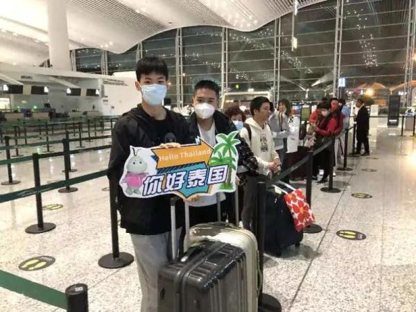 报团“全靠抢”,24名游客飞往普吉岛 报团“全靠抢”,24名游客飞往普吉岛