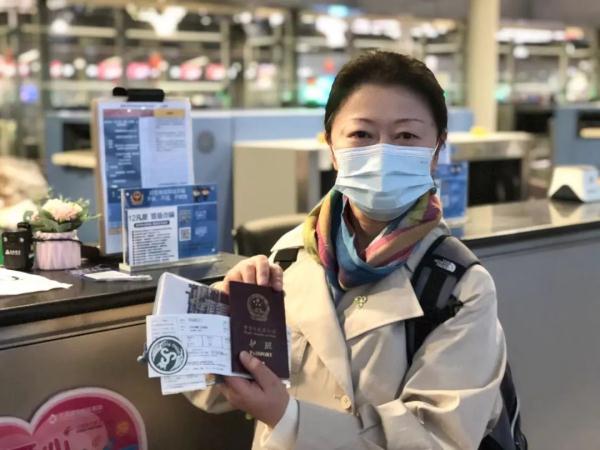 报团“全靠抢”,24名游客飞往普吉岛 报团“全靠抢”,24名游客飞往普吉岛