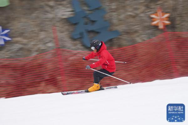 南方山村的“冰雪热”