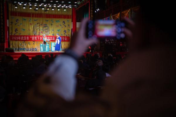 武汉谭鑫培公园里 等待一场好戏上演