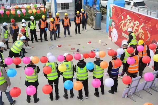 南京：张灯结彩庆元宵