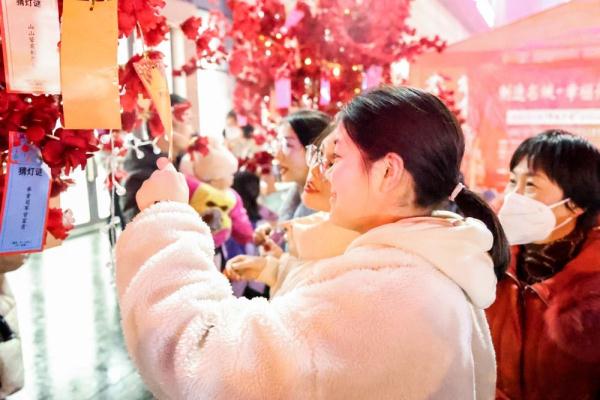 湖南荷塘：花样闹元宵 节日风味浓