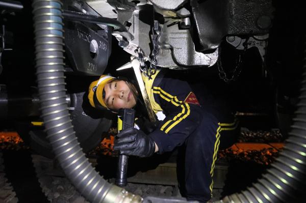 北煤南运大通道上的“小团圆”