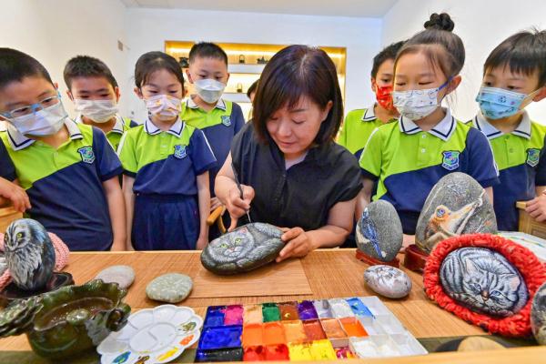 潍坊：“三驾马车”助力高质量发展