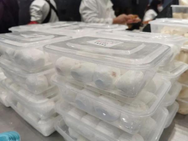 上海豫园人流再现“贪吃蛇”模式，瞬时峰值4万余人次！