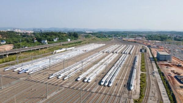 研究生毕业进铁路修动车,有啥不一样? 研究生毕业进铁路修动车,有啥不一样?