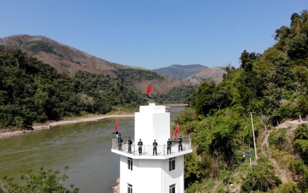 三国交界的守望人