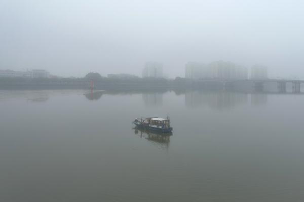 42个预警信号生效！广东发布重大天气情况通告，出行务必小心