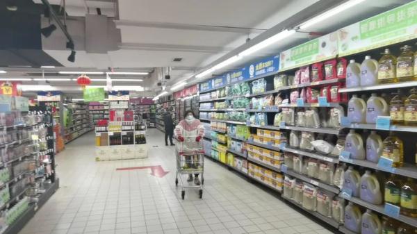 家乐福怎么了？顾客急着“清卡”，还有“清优惠券”的