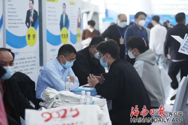 落户自由、住房补贴……海南人才政策一次性打包给你→
