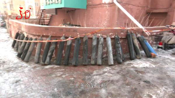 哈尔滨:小区一车辆突发大火,并伴有爆炸声,车里居然装了20多个…… 哈尔滨:小区一车辆突发大火,并伴有爆炸声,车里居然装了20多个……