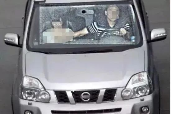 女子头卡方向盘有损上海形象被记分？系造假！类似谣传，还有更奇葩的