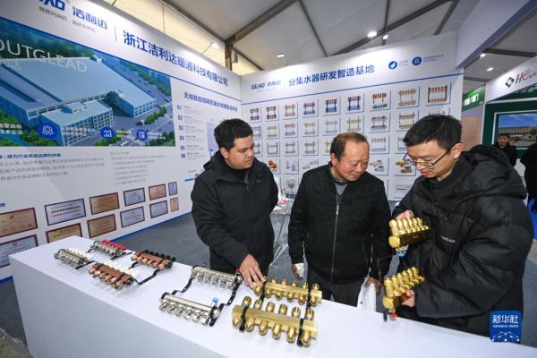 浙江诸暨：特色产业迎来新春“开门红”