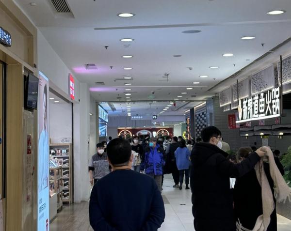 节日期间餐饮交易额同比增长112%