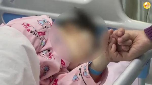 揪心！西安一八岁女孩不慎坠楼