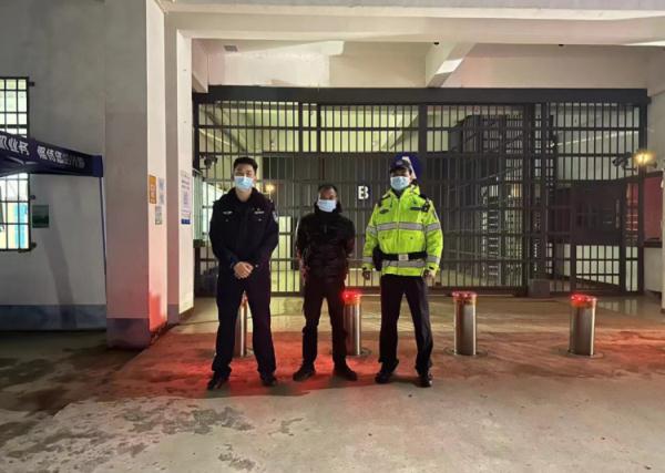 怎么这么严重?交通违法后“躲一下”,结果竟变成网逃人员! 怎么这么严重?交通违法后“躲一下”,结果竟变成网逃人员!