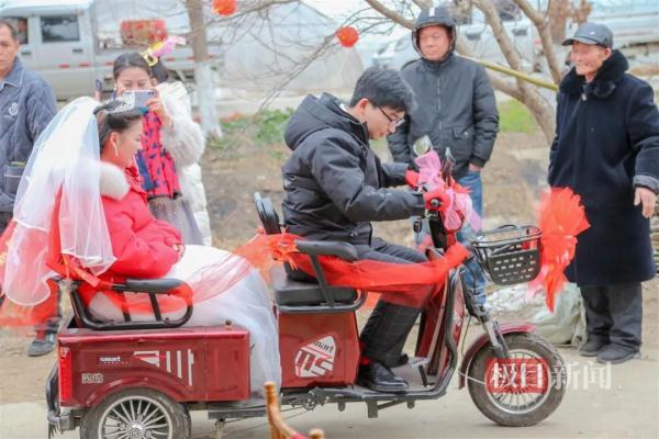 恭喜!他们结婚了 恭喜!他们结婚了