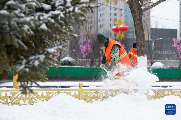 内蒙古鄂尔多斯出现降雪天气