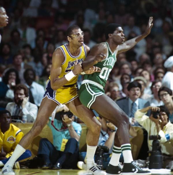 除了詹姆斯，还有哪些NBA各项纪录保持者？