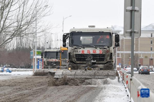 内蒙古鄂尔多斯出现降雪天气