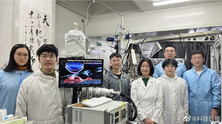 清华团队探微揭秘:飞秒激光或可改写材料“基因” 清华团队探微揭秘:飞秒激光或可改写材料“基因”