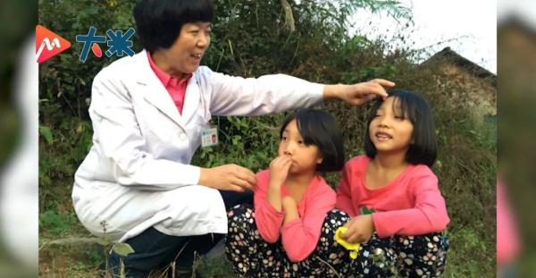 “罗红、罗兰,一晃都长这么高了!” “罗红、罗兰,一晃都长这么高了!”