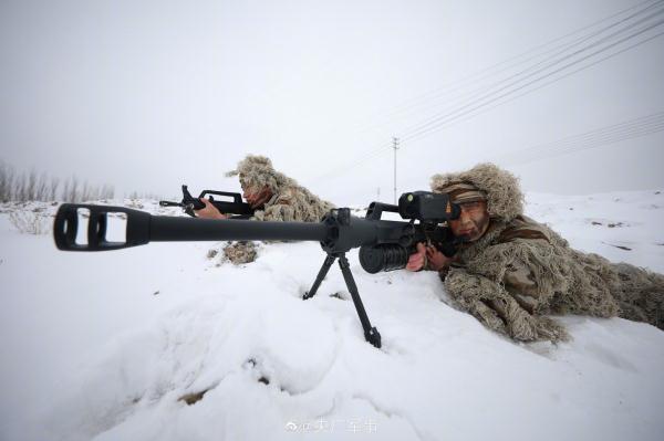 尖刀出鞘!侦察兵天山脚下实训掠影 尖刀出鞘!侦察兵天山脚下实训掠影