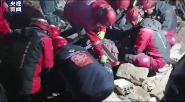 已经抵达！持续救援！