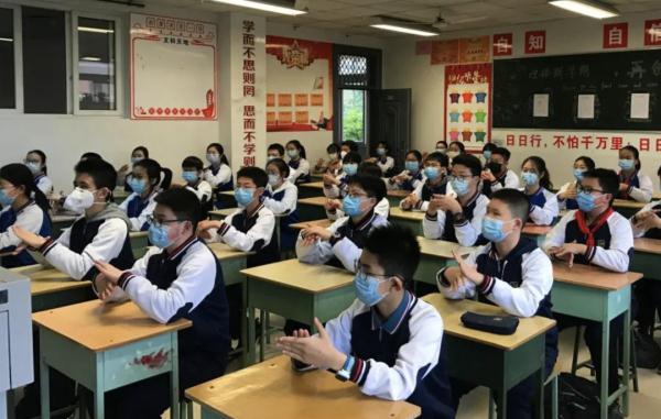 学生上课用戴口罩吗?没"阳过"的有感染风险吗?解读来了!