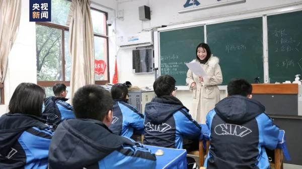 90后班主任一通电话,救了两条命! 90后班主任一通电话,救了两条命!