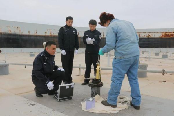 案值27亿元!大连海关查获伪报品名走私燃料油案 案值27亿元!大连海关查获伪报品名走私燃料油案