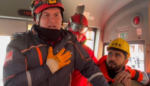 中国搜救犬寻获一名幸存者！土方救援队负责人致谢公羊救援队