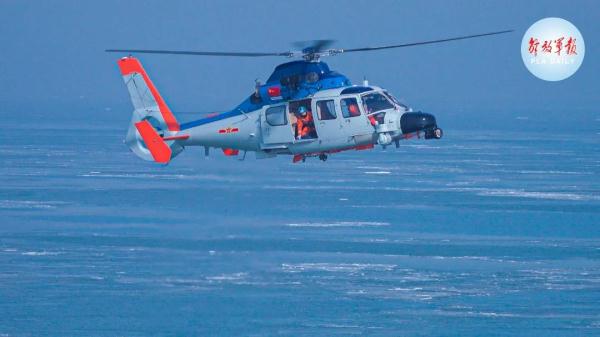组图丨迅疾升空，“冰海救援”正在上演！