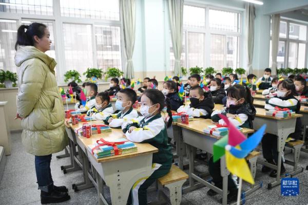 宁夏银川：多彩文体活动迎接新学期