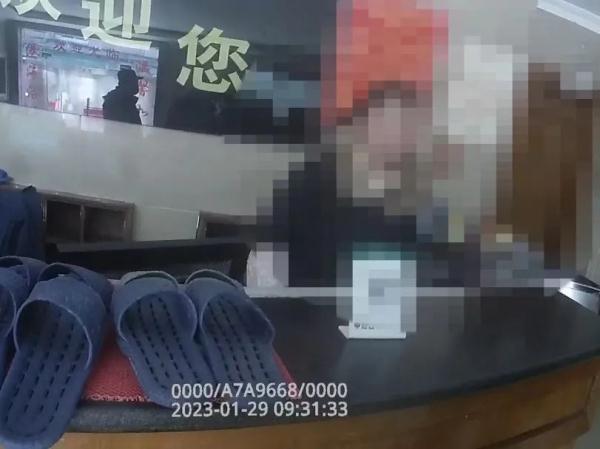 上海一浴室有“特殊服务”？警方接到女子举报后调查发现…