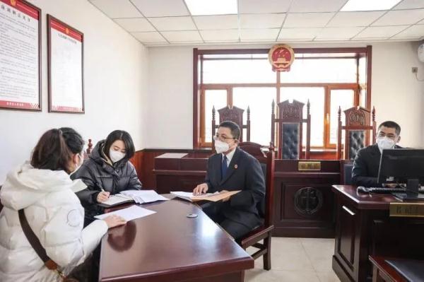 外卖骑手将男孩撞骨折，扔下一句“与我没关系”就走？南岗区法院判了！