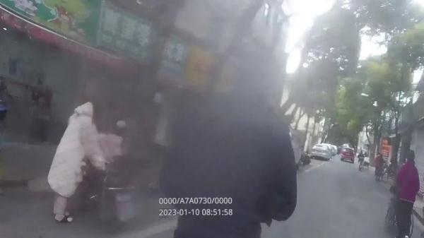 上海一浴室有“特殊服务”？警方接到女子举报后调查发现…
