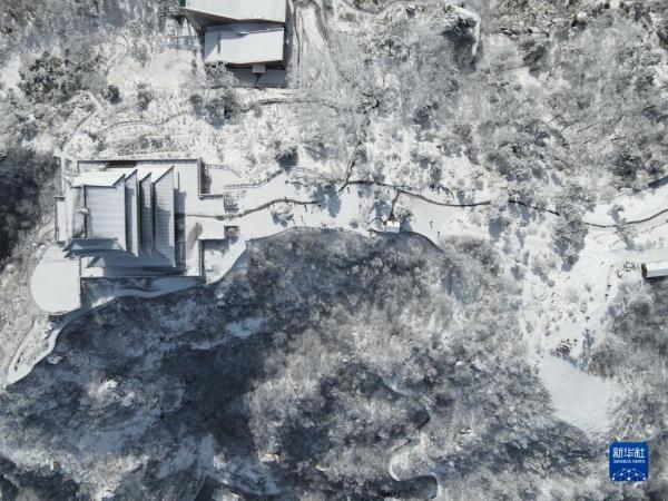 蒙山雪霁美如画