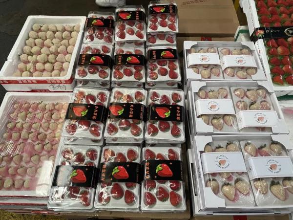 价格大跌，近乎腰斩！“生意还行，一天两三百箱”