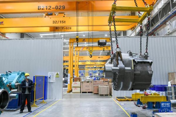 内蒙古包头:打造陆上风电装备产业集群 内蒙古包头:打造陆上风电装备产业集群