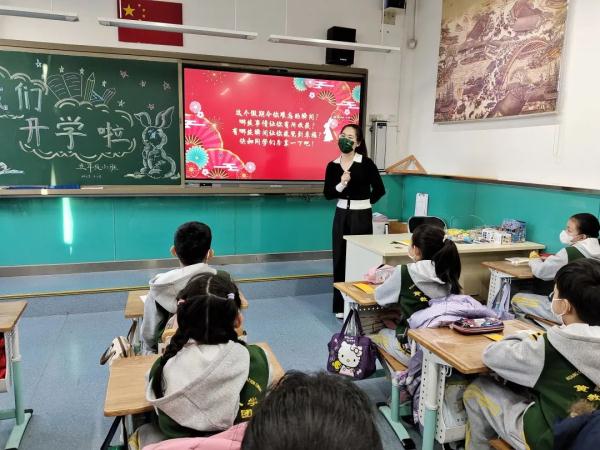 北京市中小学今日开学 ,师生“回归”校园重启美好 北京市中小学今日开学 ,师生“回归”校园重启美好