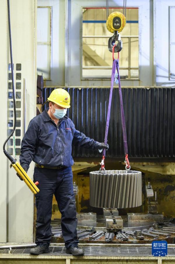 内蒙古包头:打造陆上风电装备产业集群 内蒙古包头:打造陆上风电装备产业集群