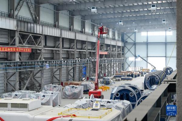 内蒙古包头:打造陆上风电装备产业集群 内蒙古包头:打造陆上风电装备产业集群