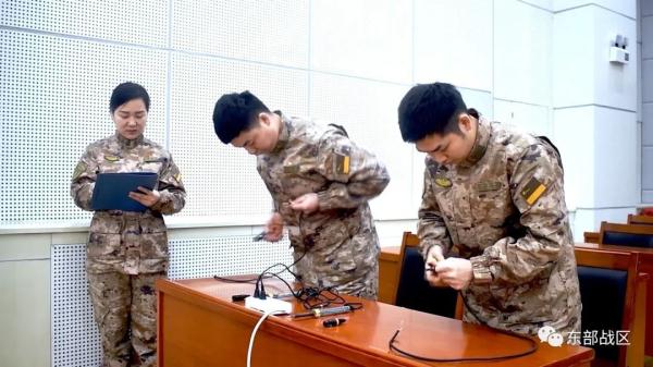 这名女兵,了不起 这名女兵,了不起