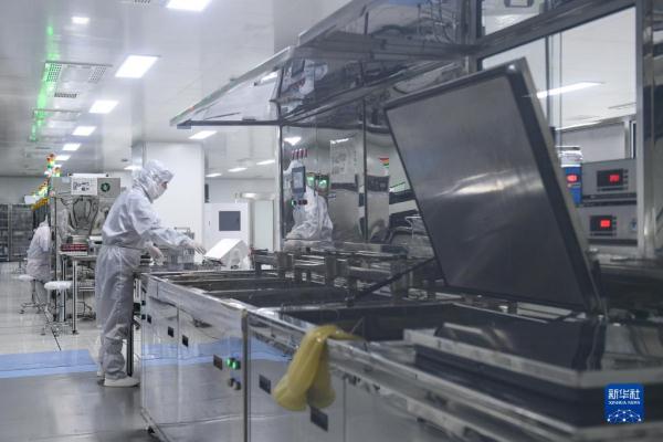 内蒙古包头：延伸产业链 发展稀土深加工