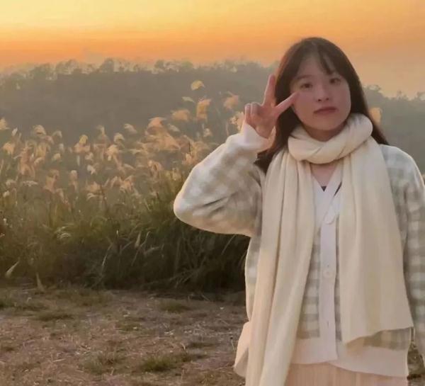 19岁的广东女孩走了,用另一种方式爱着世界 19岁的广东女孩走了,用另一种方式爱着世界